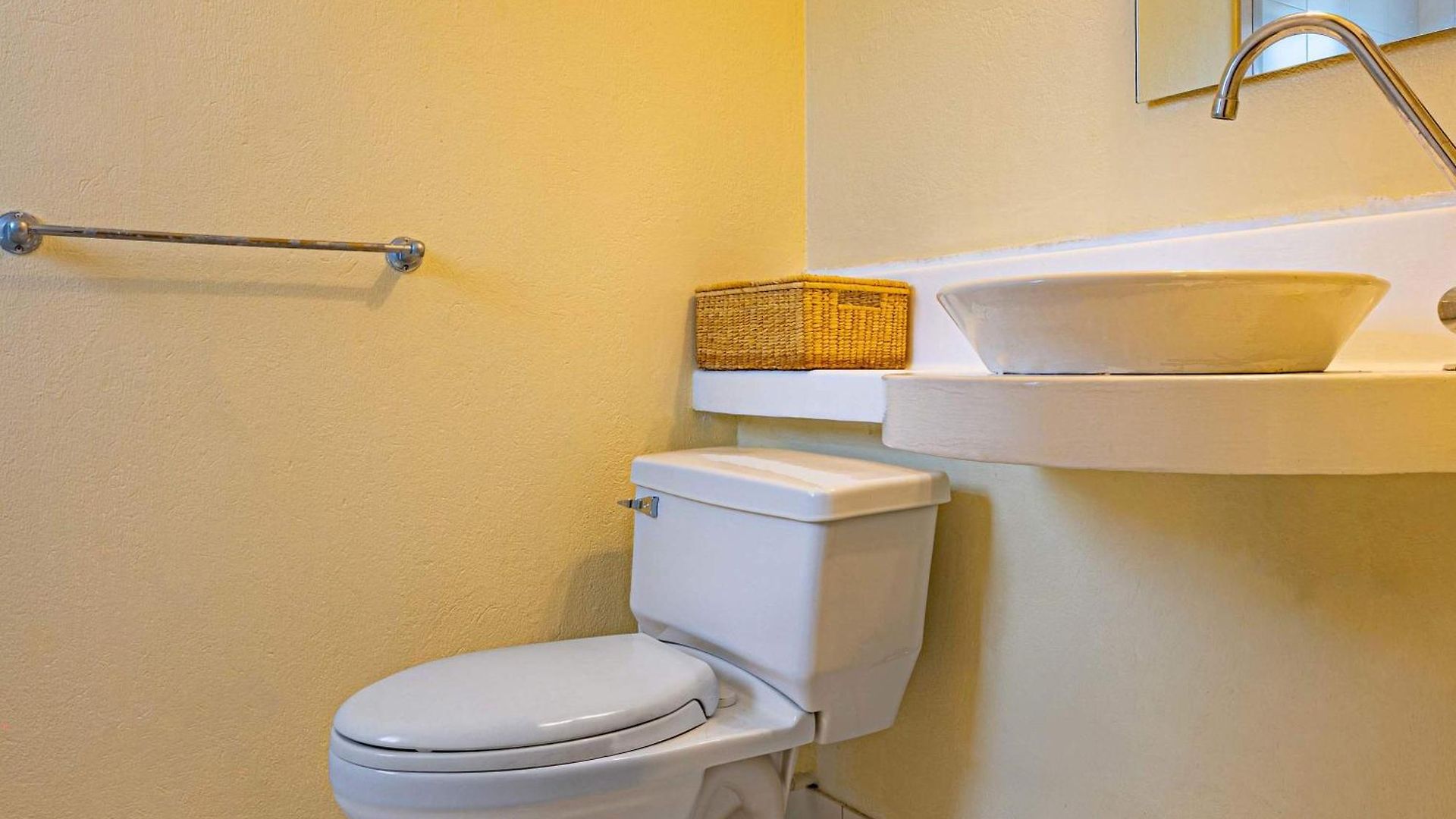 Awesome 2br With Pool In Getsemani Apartment *