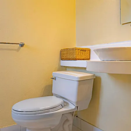 Awesome 2br With Pool In Getsemani Apartment *