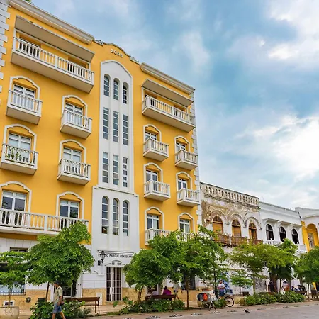 Awesome 2br With Pool In Getsemani Apartment *